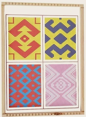 29,5 × 22,5 cm ahşap halı dokuma tezgahı ve desen kılavuzu